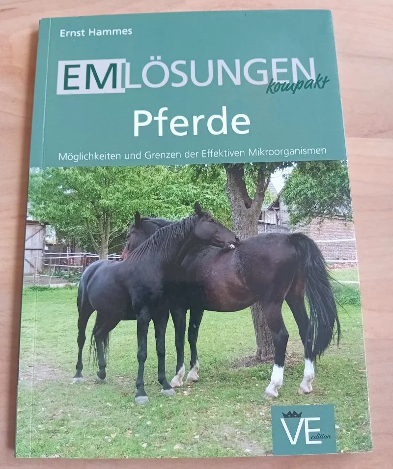 Buch EM-Lösungen kompakt, Pferde